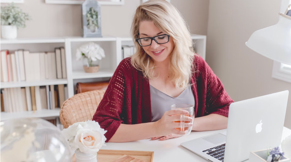 요즘 대세인 하이브리드와 풀타임 원격 근무 차이점과 장단점