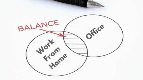 사무실 출근? 주 4일제? 하이브리드 근무도 균형이 필요해